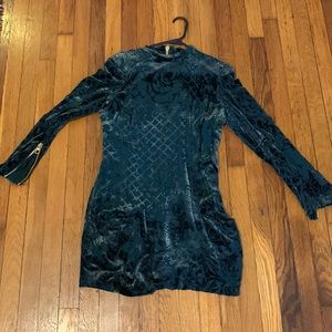 Velvet emerald holiday dress